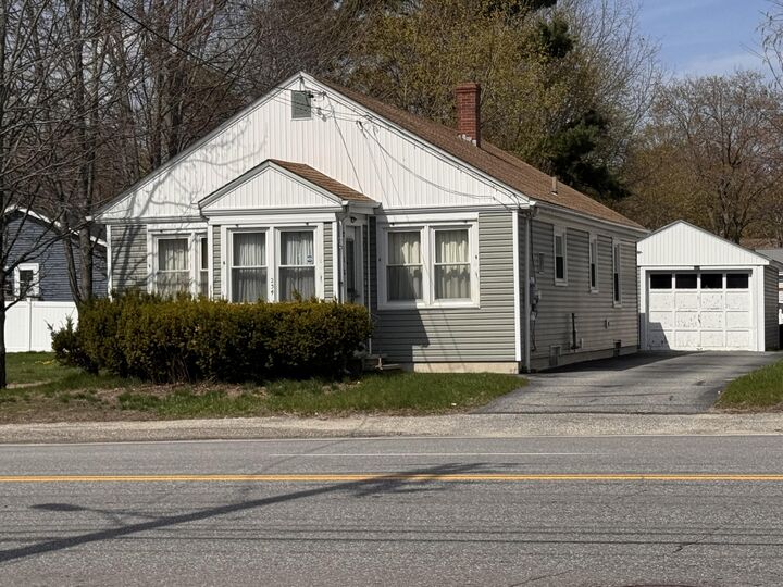 Property Photo:  234 Russell Street  ME 04240 