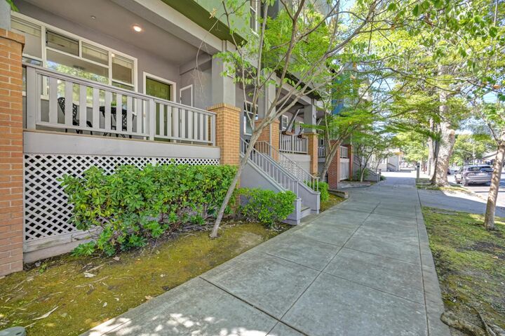 Property Photo: 1930 10th Street CA 95811