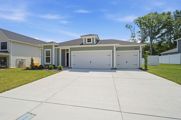 Property Photo: 7232 Fairlawn Dr TN 37062