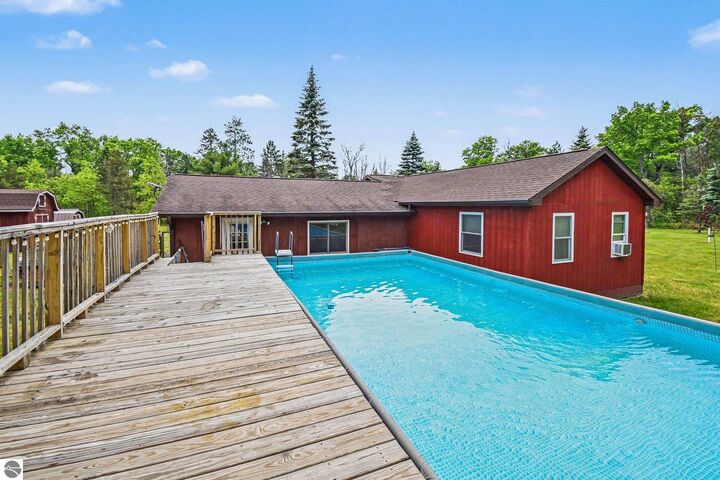 Property Photo: 3304 Rabbit Track Drive MI 48661