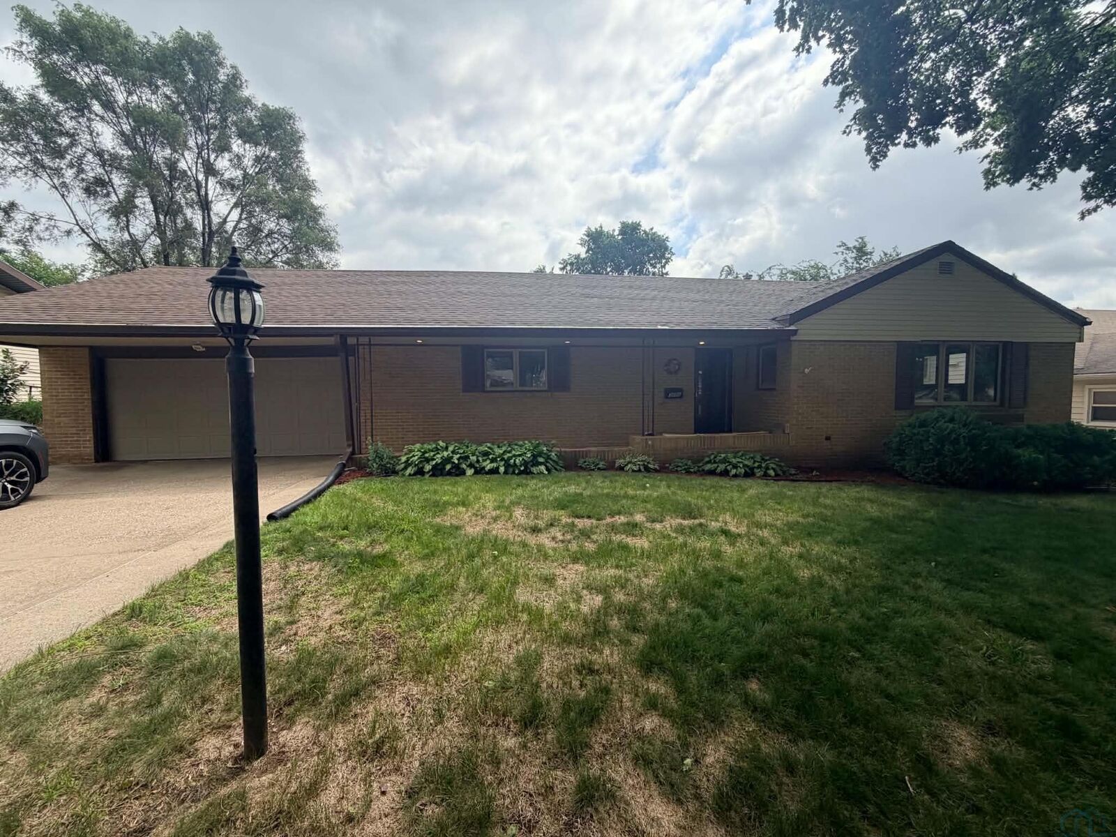 Property Photo: 3606 Cheyenne IA 51104