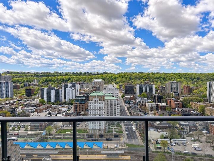 Property Photo:  75 James Street S 2412  ON L8P 2Y9 