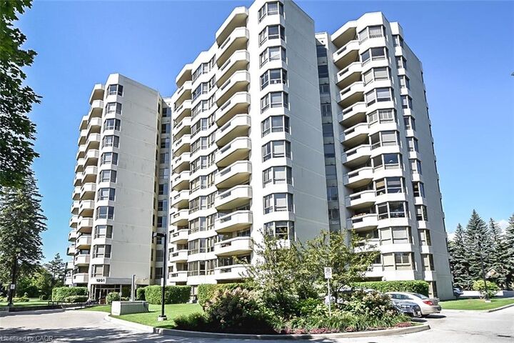 Property Photo: 1201 North Shore Boulevard E 108 ON L7S 1Z5