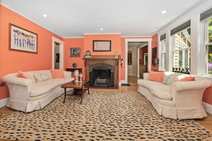 Property Photo:  19 Mount Vernon  MA 02492 