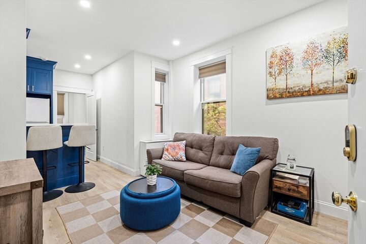 Property Photo:  31 Irving St 4  MA 02114 