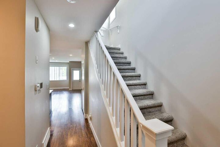 Property Photo:  1207B 19A Avenue  AB T1M 1A4 