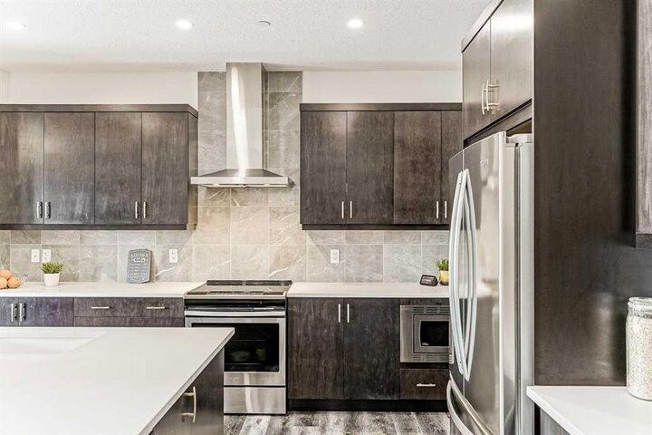 Property Photo:  22 Howse Mount NE  AB T3P 1N9 