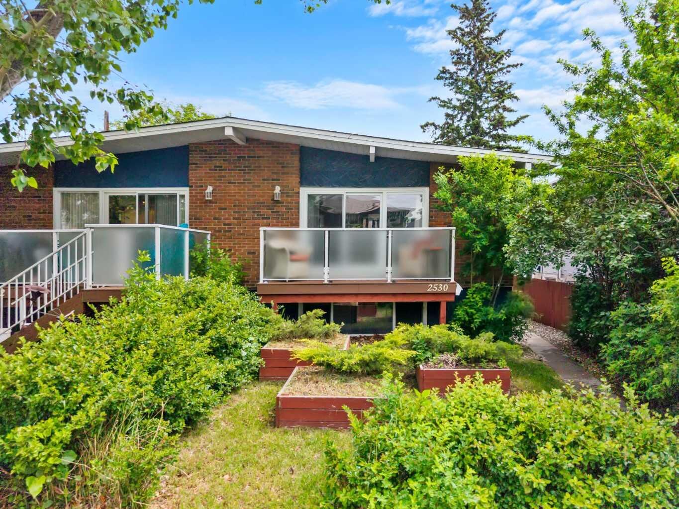 Property Photo:  2530 16A Street NW  AB T2M 3R4 