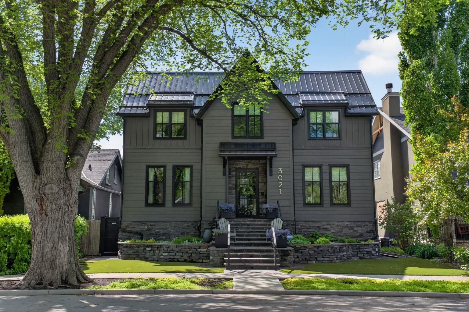 Property Photo: 3021 3 Street SW AB T2S 1V2