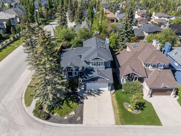 Property Photo: 145 Straddock Crescent SW AB T3H 2S8