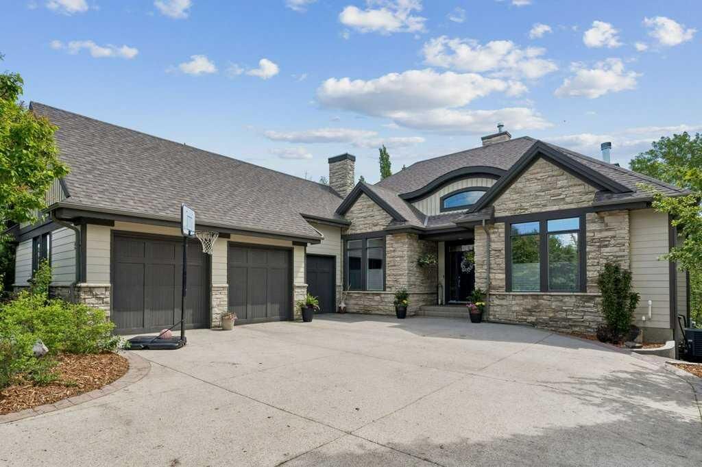 Property Photo:  55 Wentwillow Lane SW  AB T3H 5W7 
