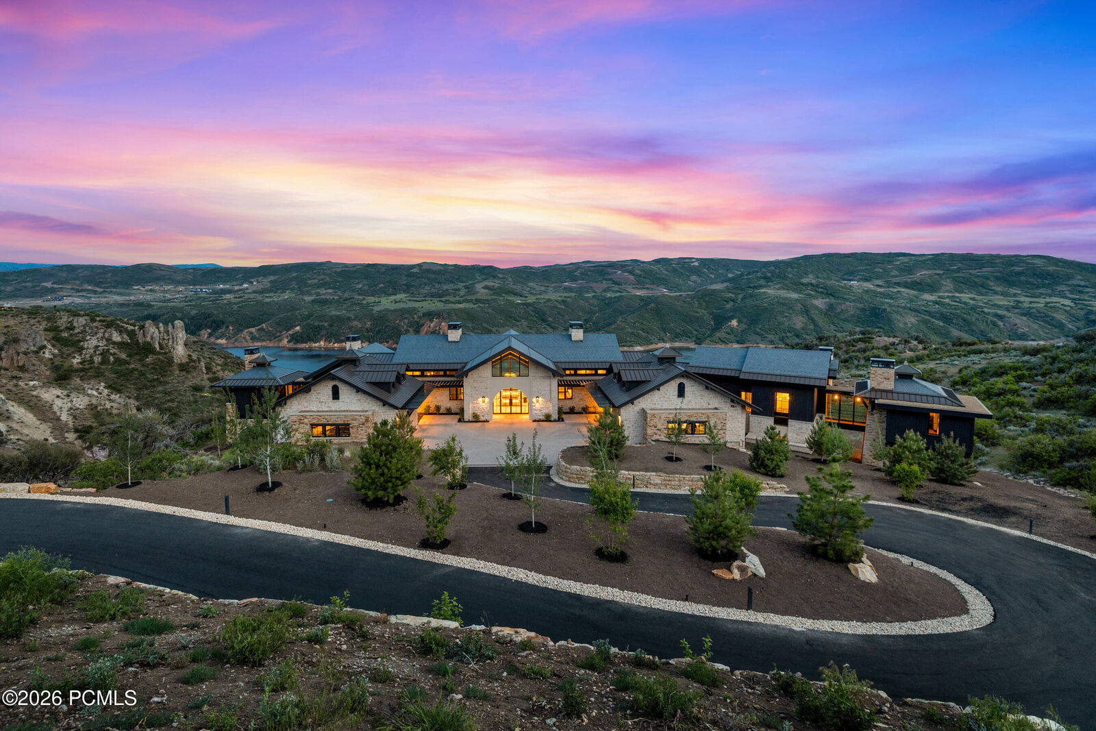 Property Photo: 8988 N Sleeping Rock Circle UT 84036