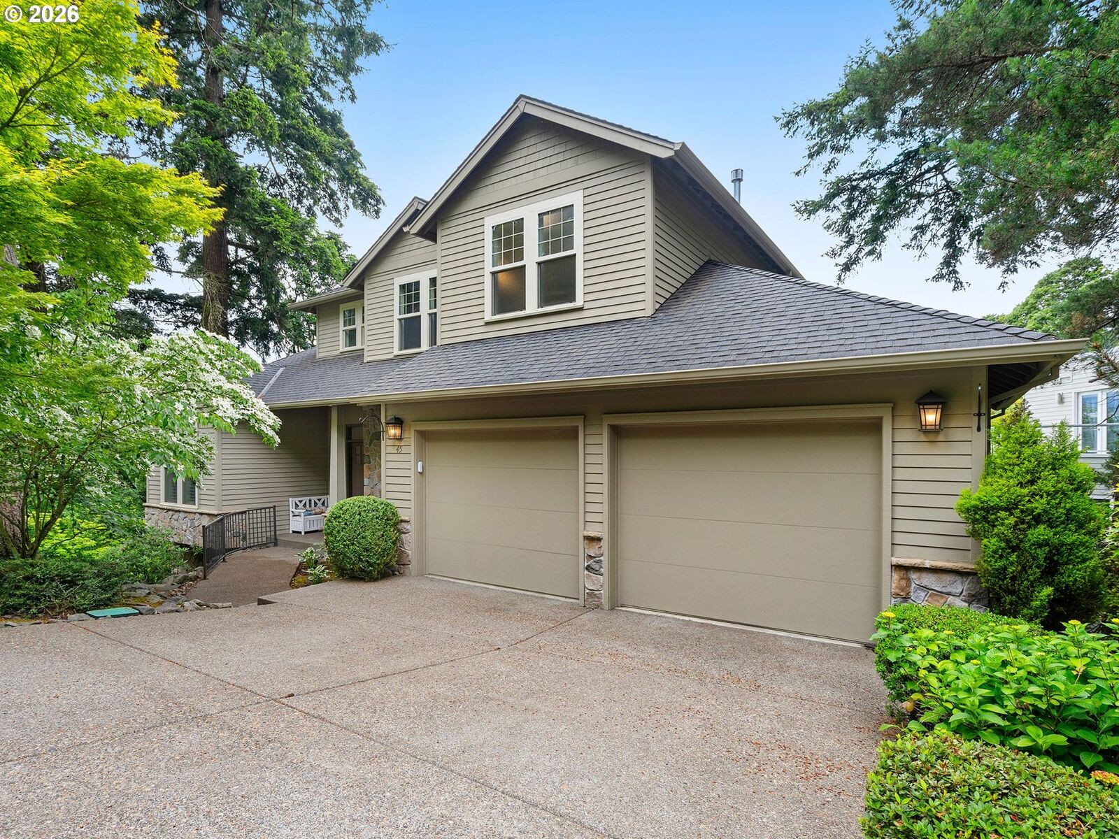 Property Photo:  45 Aquinas St  OR 97035 