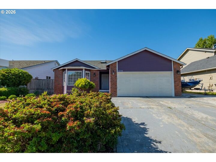Property Photo:  4244 Windflower Ct  OR 97305 
