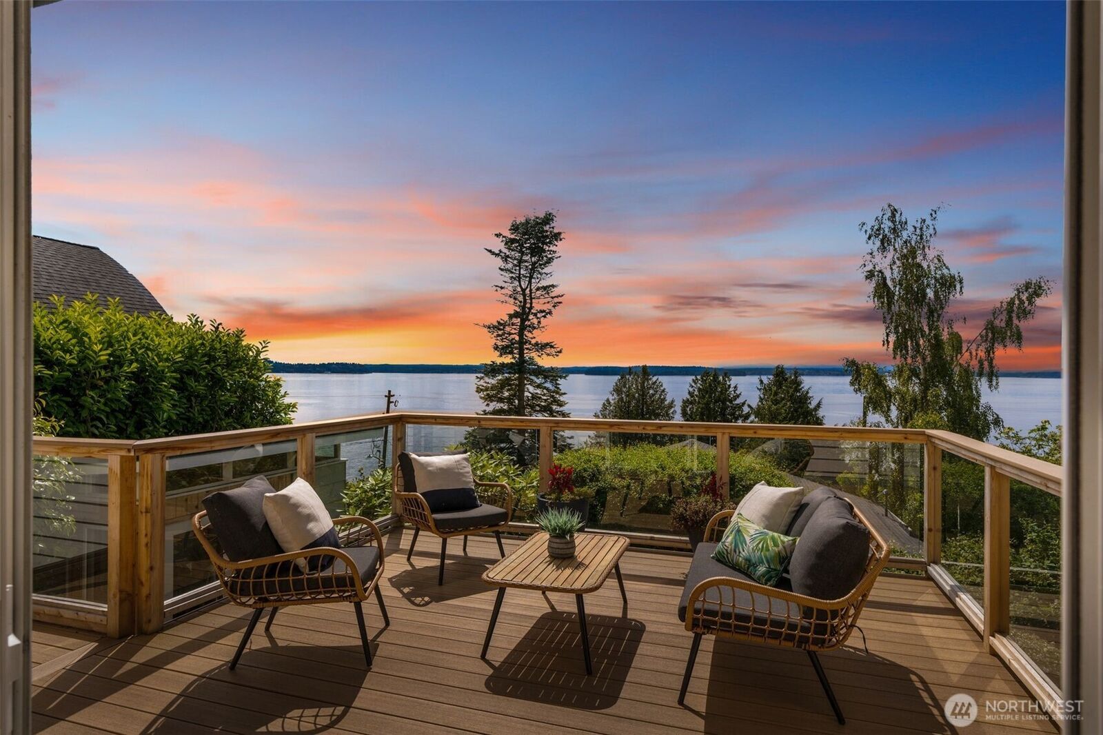 Property Photo:  6321  Atlas Place SW  WA 98136 