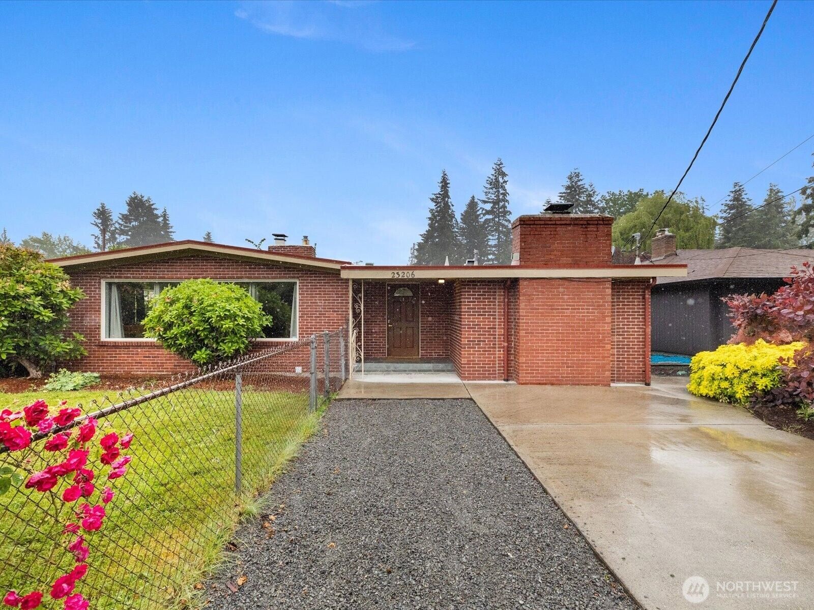 Property Photo:  23206  84th Avenue W  WA 98026 