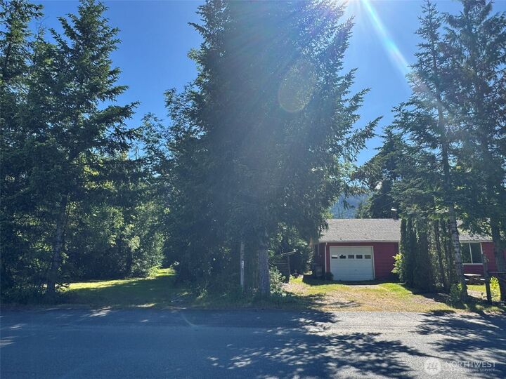 Property Photo:  660  Commercial Avenue  WA 98241 