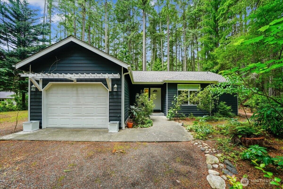 Property Photo:  10002  Edgewood Drive  WA 98303 