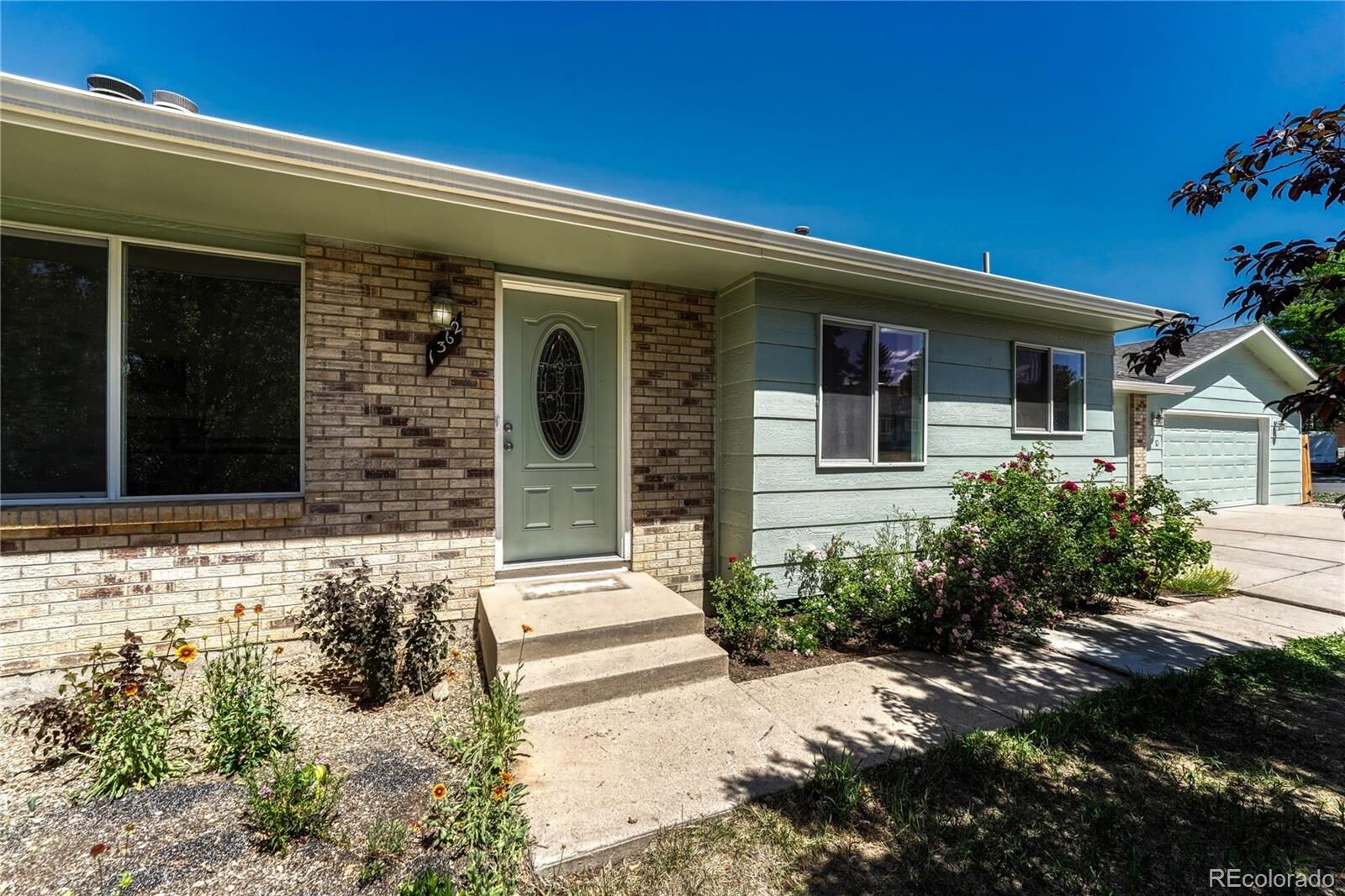 Property Photo:  1362 S Andes Street  CO 80017 