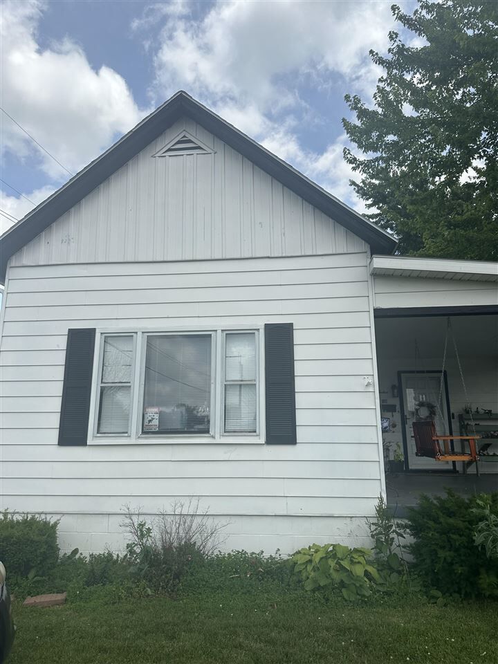 Property Photo:  3012 Beeson Ave  IN 47331 