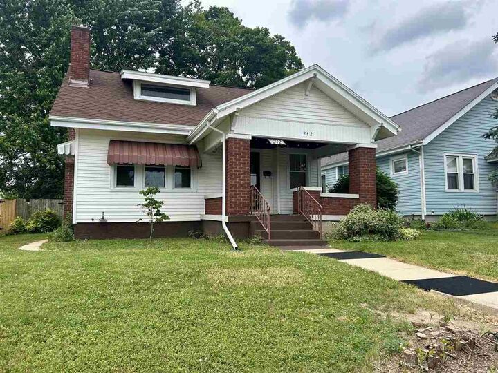 Property Photo:  242 SW 1st  IN 47374 
