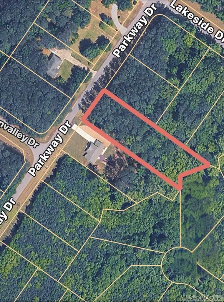 Property Photo:  21 Parkway Dr  NC 27850 