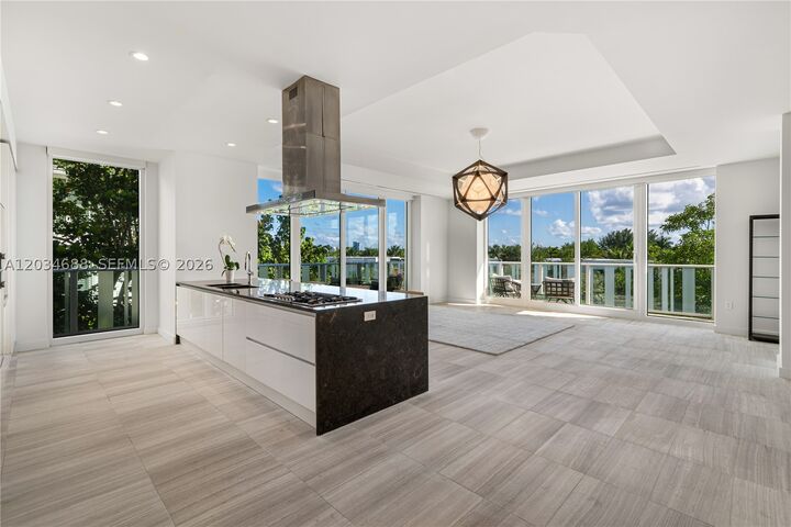 Property Photo: 4701 N Meridian Ave 315 FL 33140
