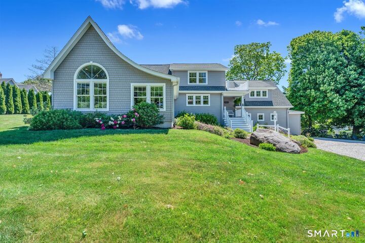 Property Photo:  8 Owaneco Trail  CT 06475 
