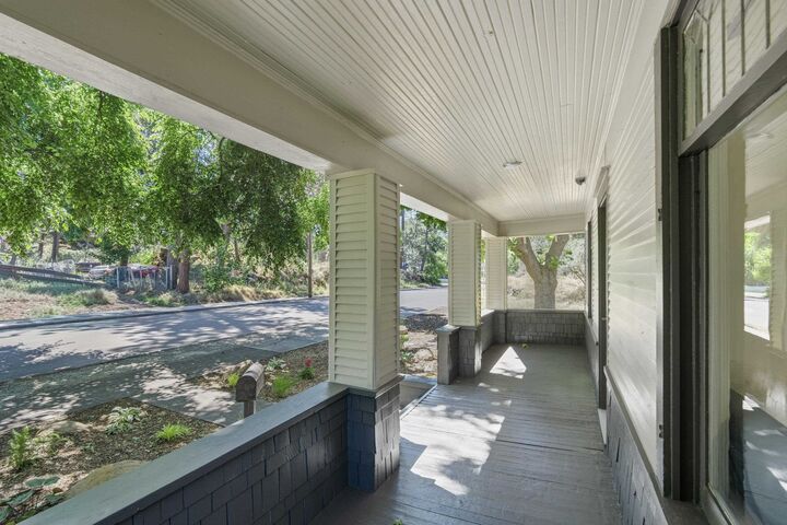 Property Photo: 2803 E Hartson Ave WA 99202