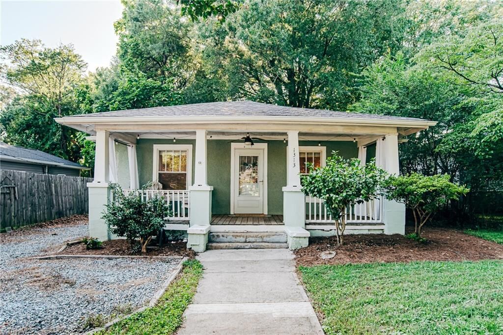 Property Photo:  1313 Prescott Place  NC 27262 