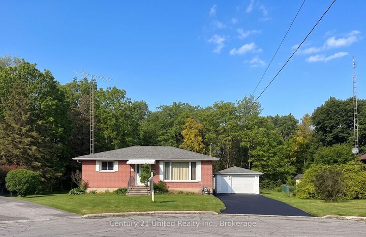 Property Photo: 224 Nickerson Drive ON K9A 1A5