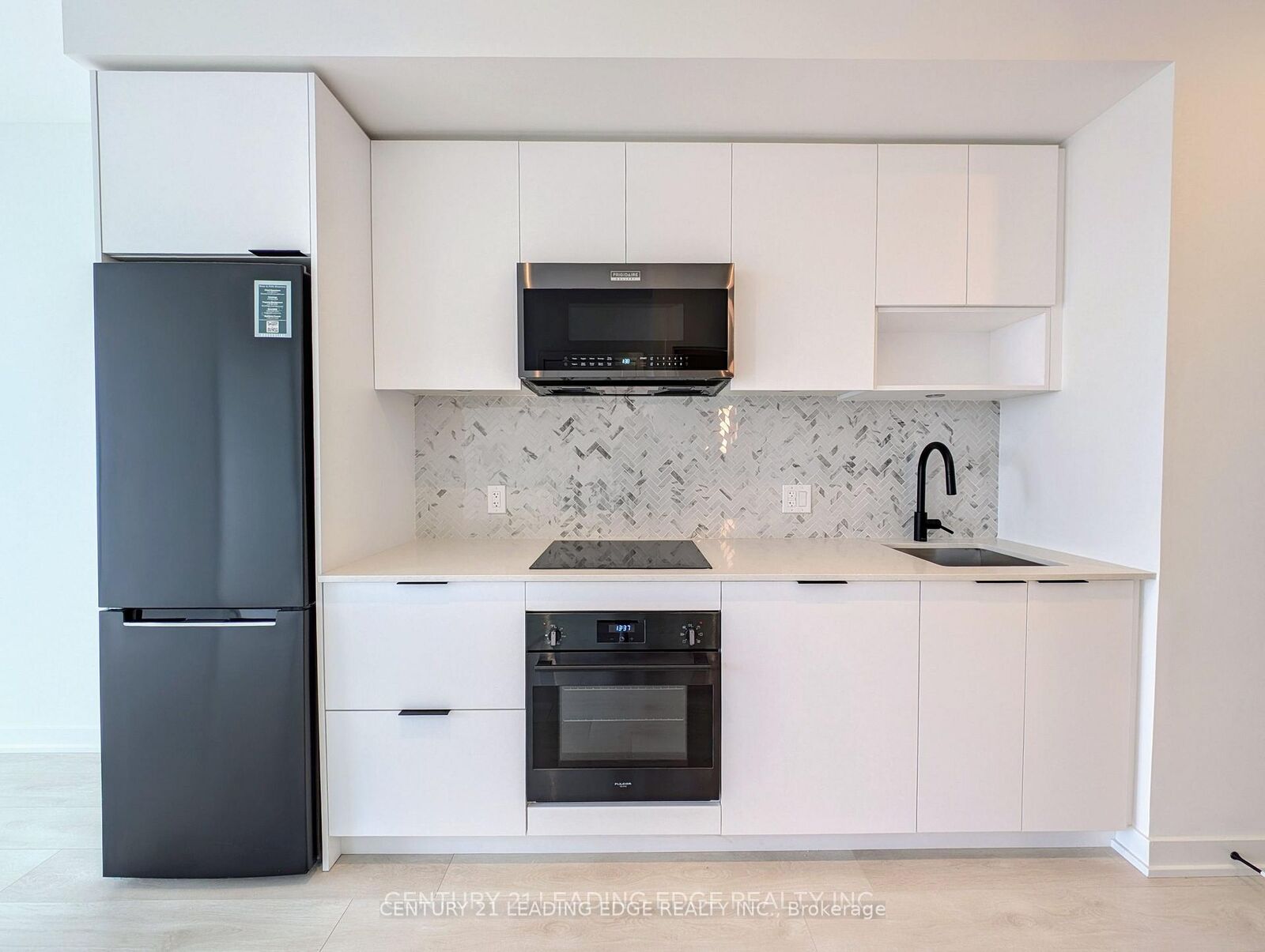 Property Photo:  5 Defries Street 3109  ON M5A 0W7 