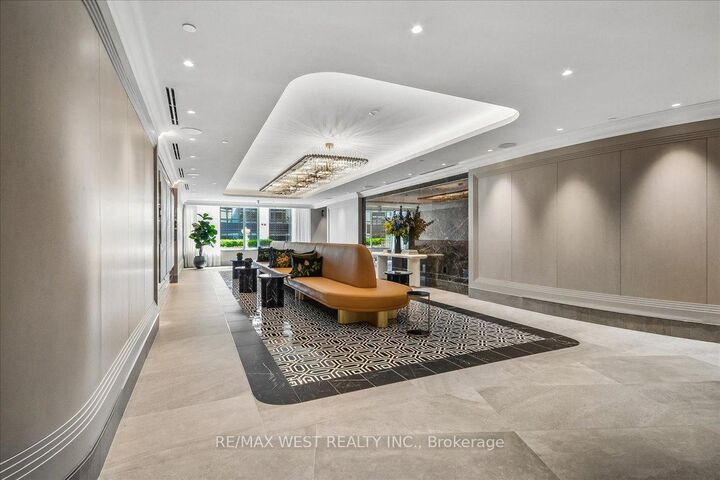 Property Photo:  259 The Kingsway N/A 210  ON M9A 3T6 