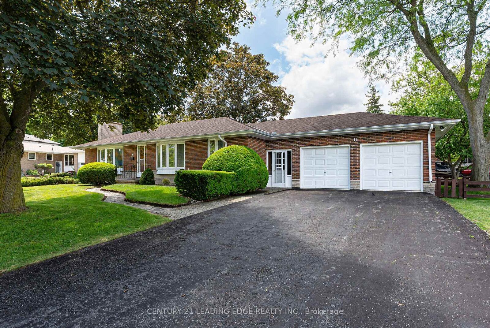 Property Photo: 6 Paramount Road ON L3P 2V8