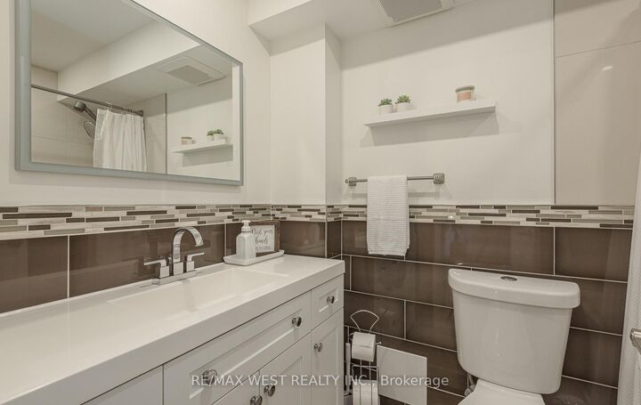 530 Lolita Gardens NE 1407 — photo 1
