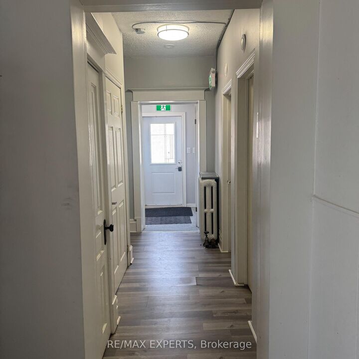 Property Photo: 354 Midland Avenue ON L4R 3K7
