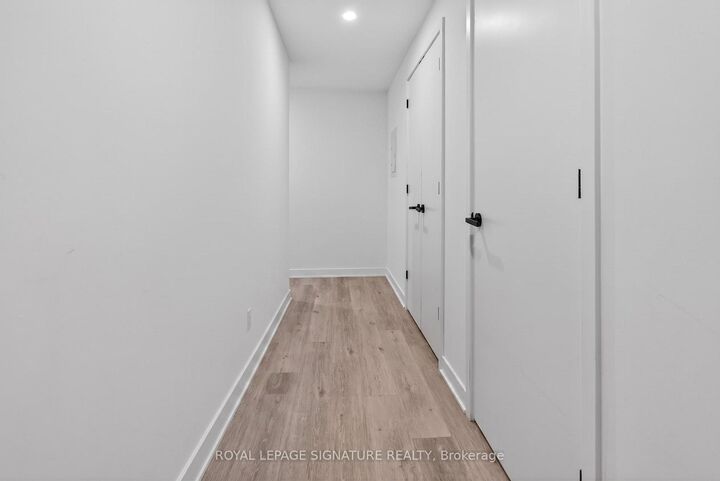 Property Photo:  55 Charles Street E 4303  ON M4Y 0J1 