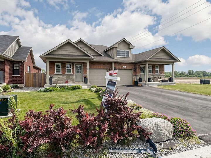 Property Photo: 90 Cortland Way ON K0K 1H0