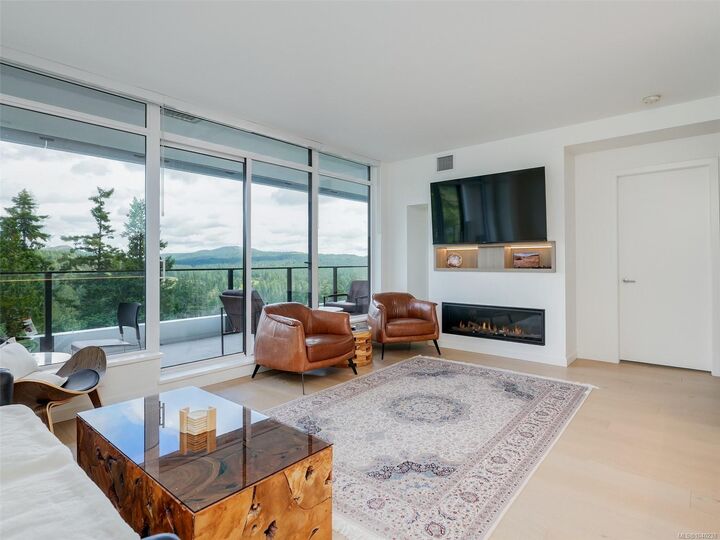 Property Photo: 2000 Hannington Rd #914 BC V9B 6R6