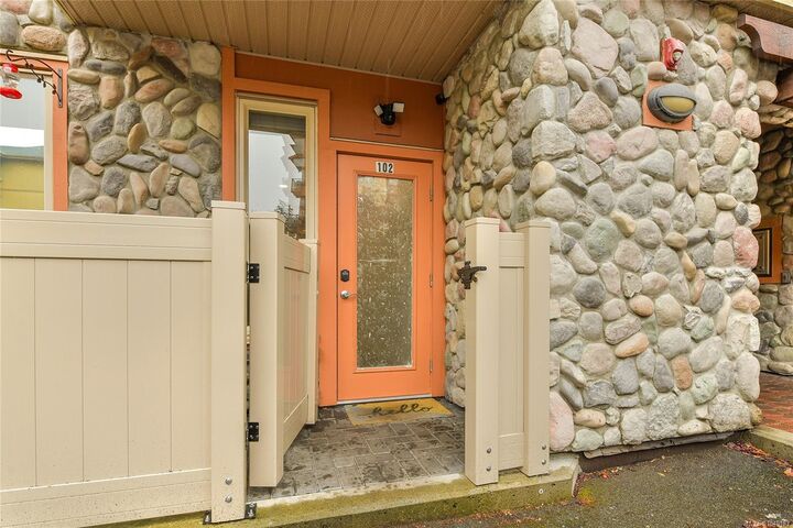 Property Photo: 825 Goldstream Ave #102 BC V9B 2X8