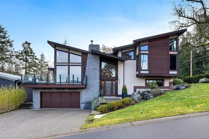 6897 McKenna Crt — photo 1