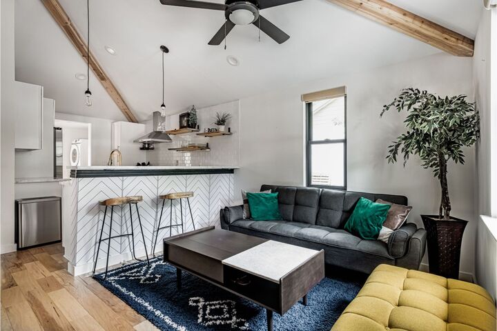 Property Photo: 1911 College Row TX 78702