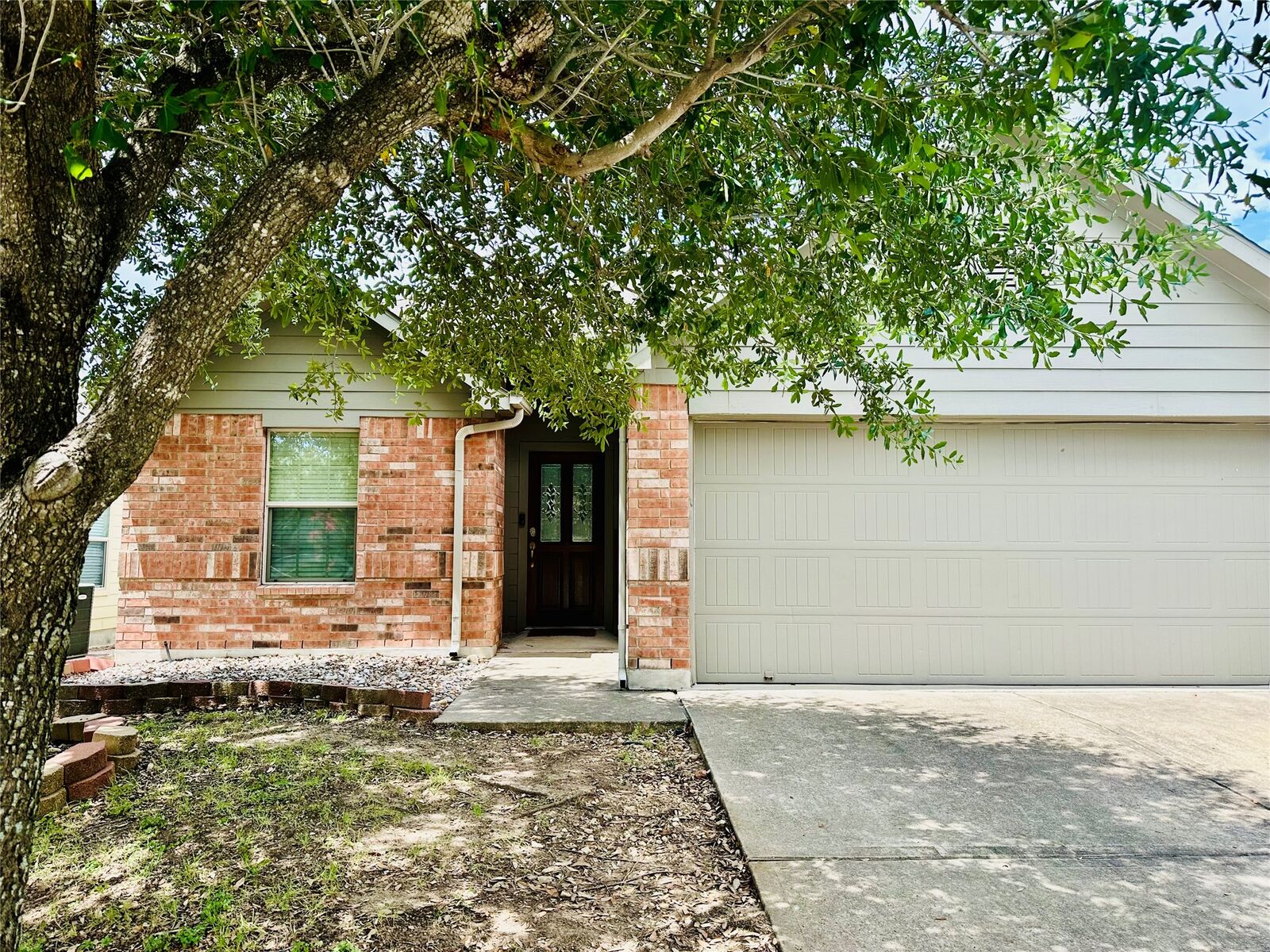 Property Photo:  7521 Cedar Edge Drive  TX 78744 