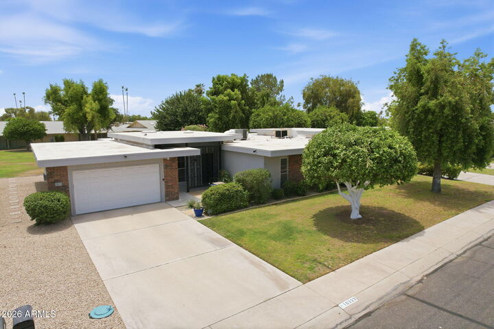 Property Photo:  10333 W Highwood Lane  AZ 85373 