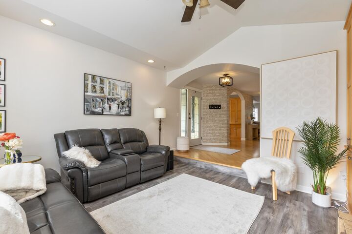 Property Photo:  32777 Chilcotin Drive 68  BC V2T 5W4 
