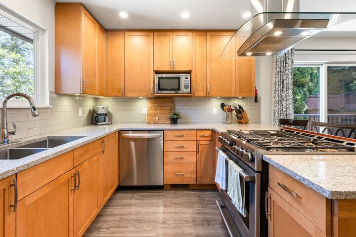 10264 Main Street — photo 1