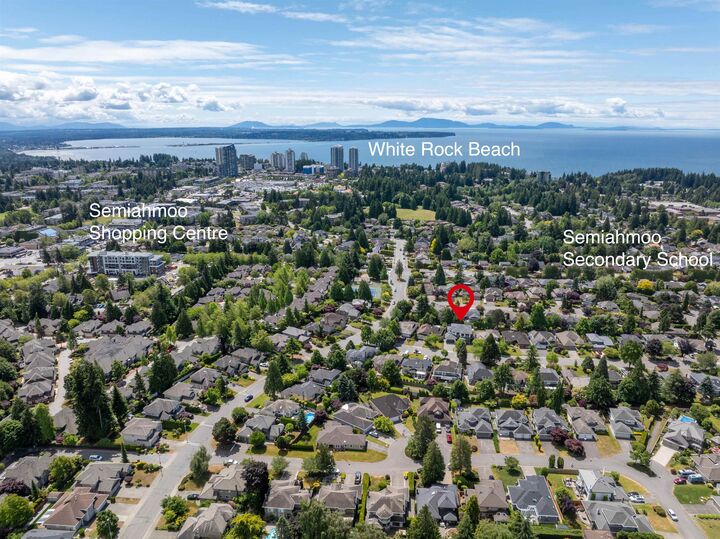 Property Photo: 14982 21 Avenue BC V4A 8G3