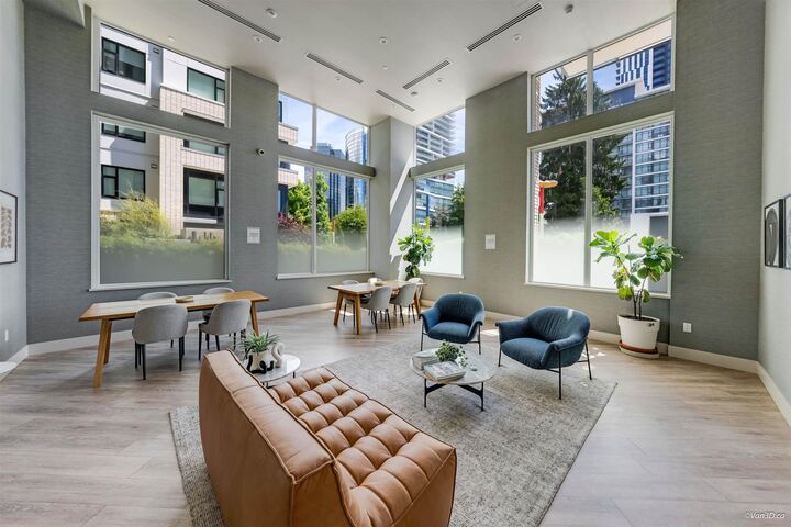 Property Photo:  6537 Telford Avenue 602  BC V5H 0K9 