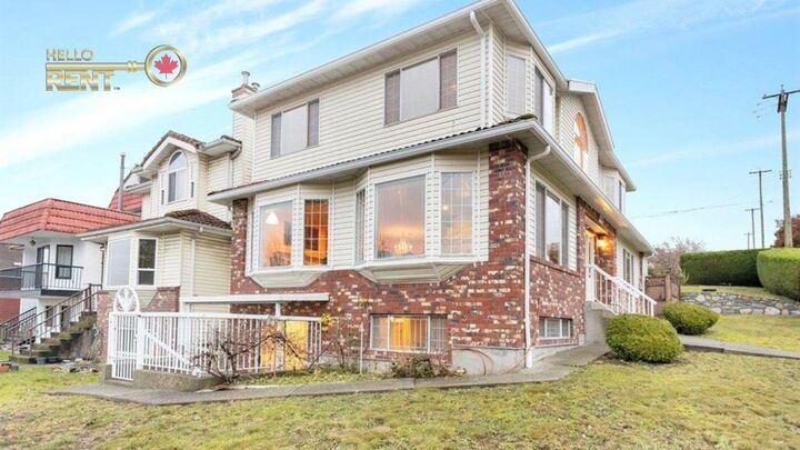 Property Photo:  3288 E 5th Avenue  BC V5M 1P3 