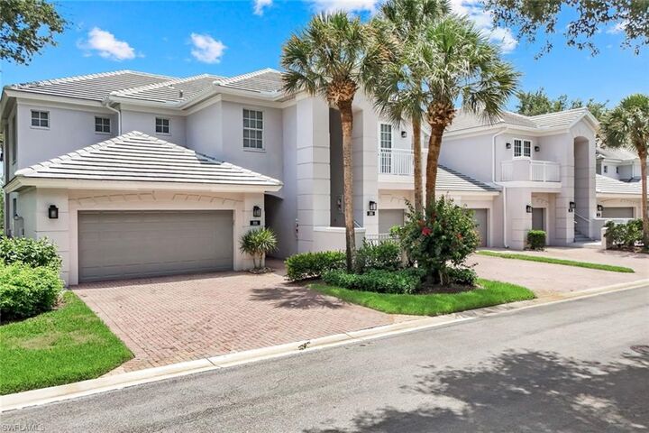 Property Photo: 9271 Indigo Isle Ct 101 FL 34135